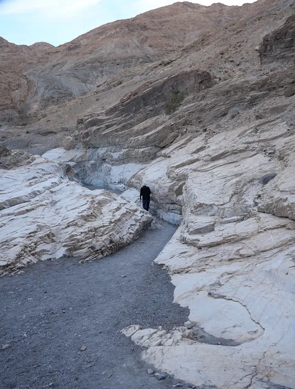 Hiking in Mosaic Canyon, Death Valley National Park - CLL Society